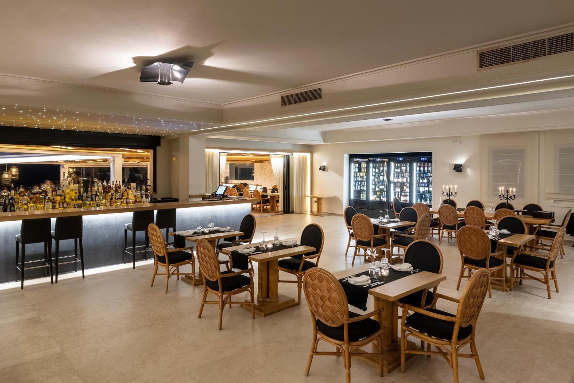 Saint John Hotel Villas & Spa Agios Ioannis Diakoftis Eksteriør bilde The restaurant