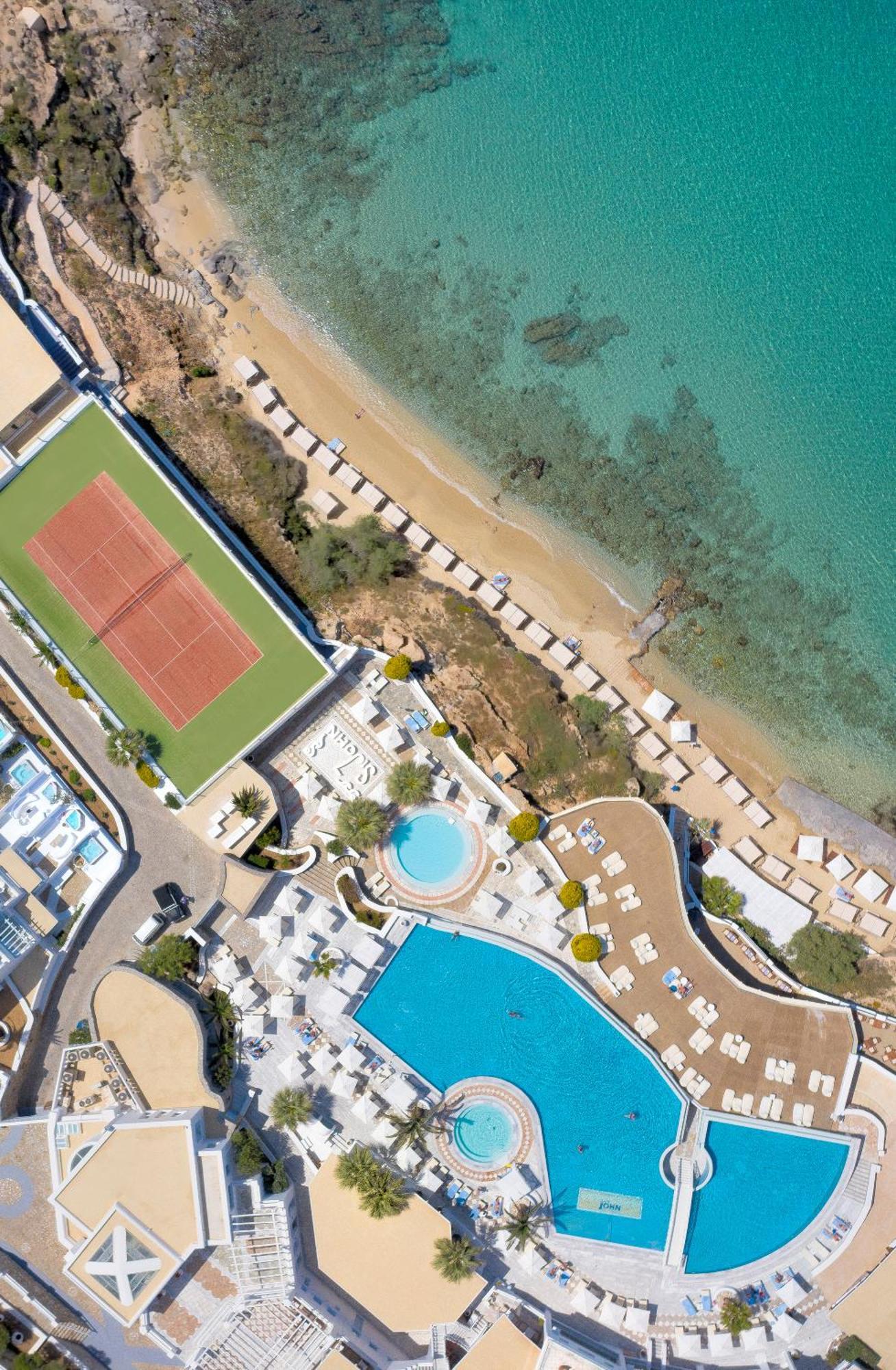 Saint John Hotel Villas & Spa Agios Ioannis Diakoftis Eksteriør bilde Aerial view of the tennis court